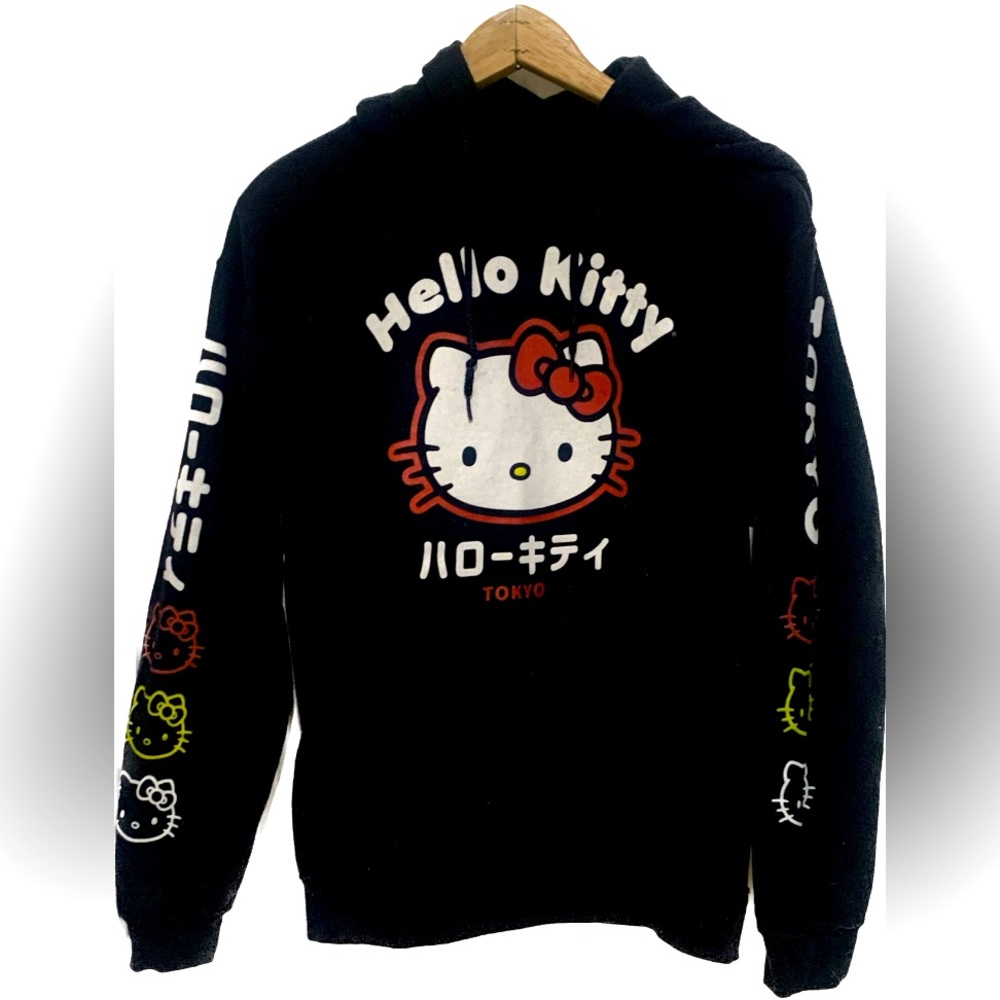 😻HELLO KITTY‎ Tokyo Sweatshirt